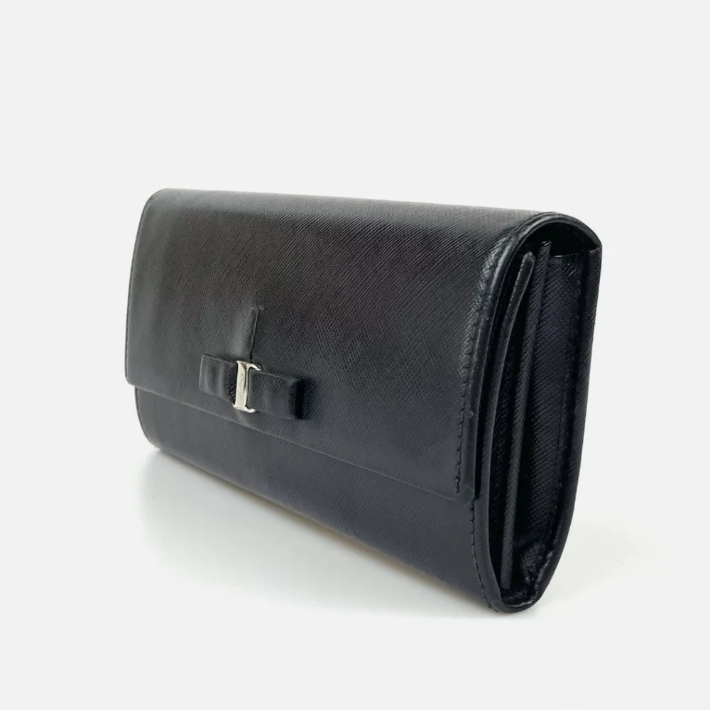 🖤 Authenric Salvatore Ferragamo Black Leather Long Wallet IR22A994 EUC 🖤 - Picture 8 of 16